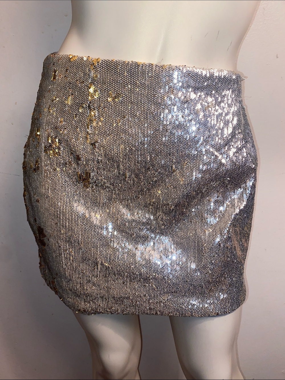 Sans Souci Silver and Gold Sequin Mini Skirt sz large